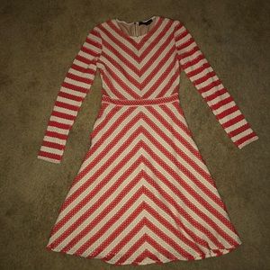 BCBGMAXAZRIA SUPER CUTE DRESS